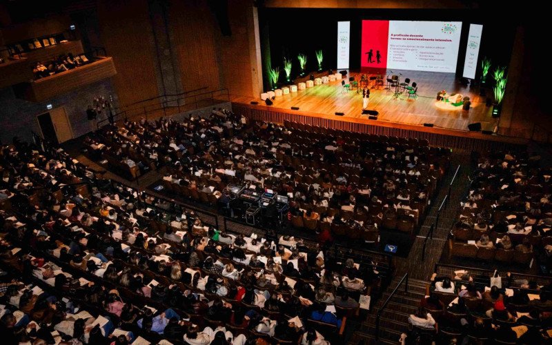 Fórum Regional da Sicredi Pioneira reuniu professores de 21 municípios | abc+