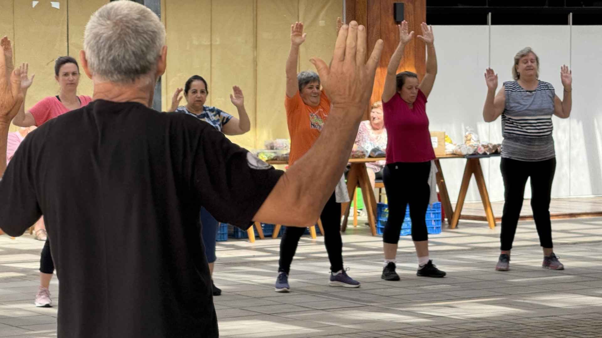 Novo grupo do projeto Vida Ativa &eacute; lan&ccedil;ado no bairro Carniel