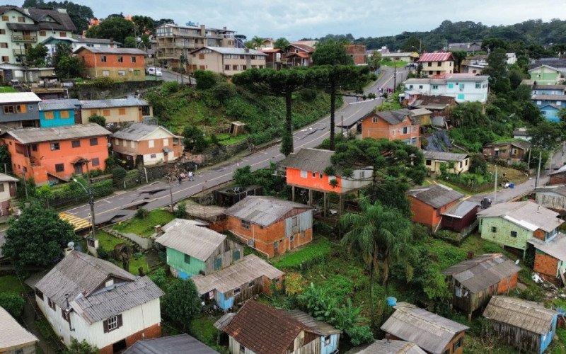 Moradores de prédio próximo à área afetada pelos deslizamentos de 2024, no Piratini, sentiram tremores
