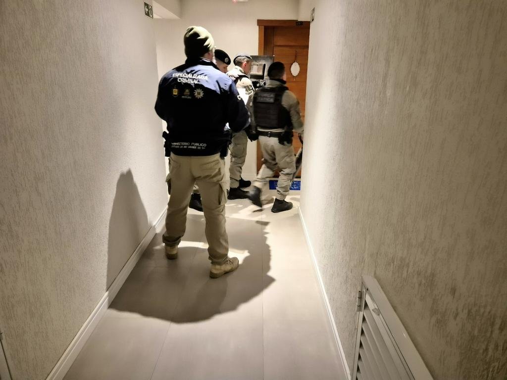 Crime na coleta de lixo: Fam&iacute;lia de empres&aacute;rios &eacute; investigada por fraude em licita&ccedil;&otilde;es e contratos em 15 prefeituras do RS