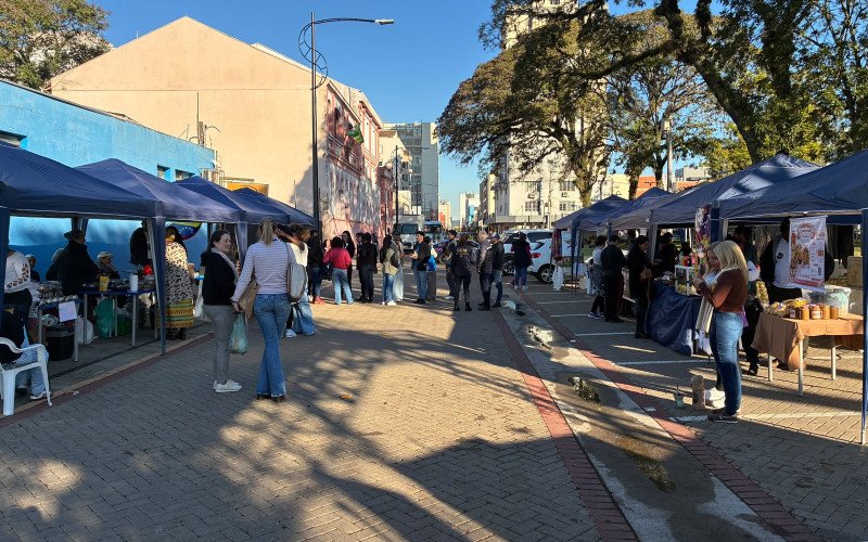 Praça do Imigrante recebeu programação da Segunda Semana do Migrante e Refugiado de São Leopoldo
