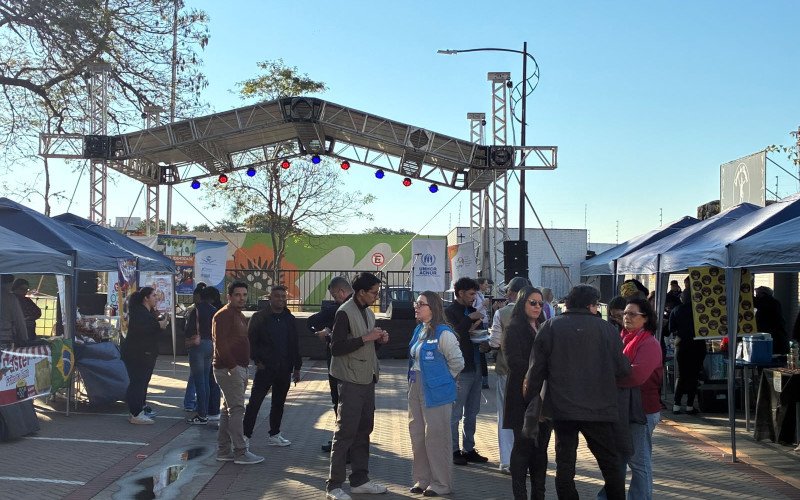 Praça do Imigrante recebeu programação da Segunda Semana do Migrante e Refugiado de São Leopoldo
