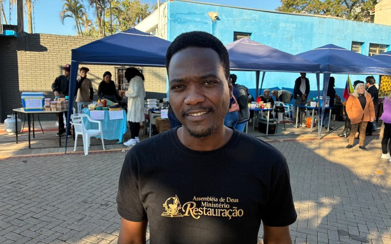 Para Kanhanga, 43 anos, natural da Angola, o evento é a demarcação de um espaço para trazer visibilidade para a Semana do Imigrante