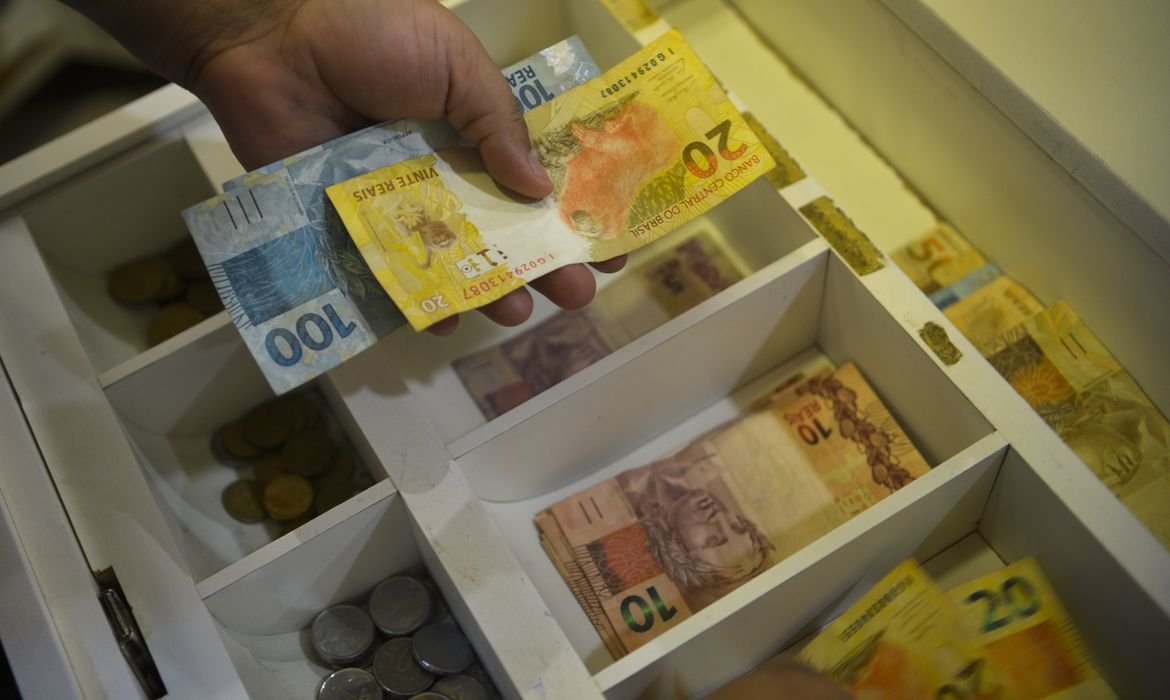 Bolsa Fam&iacute;lia: Caixa paga parcela de junho para benefici&aacute;rios com NIS final 8 nesta sexta