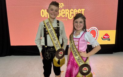 37ª Oktoberfest de Igrejinha completa corte com escolha do Bubchen e da Mädchen