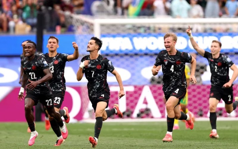 Eustáquio marcou para o Canadá aos 46 do segundo tempo