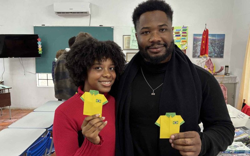 Larissa Marques e o marido vieram de Porto Alegre para participar da oficina e conhecer a Feira da Colônia Japonesa