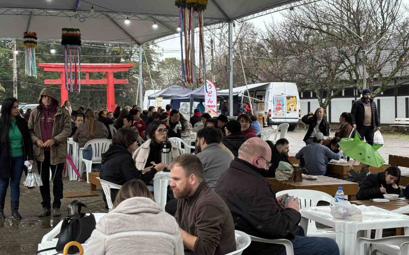 Chuva diminuiu o movimento em relação às edições anteriores da Feira da Colônia Japonesa