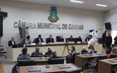 Canoas sedia seminário sobre proteção contra enchentes e reconstrução