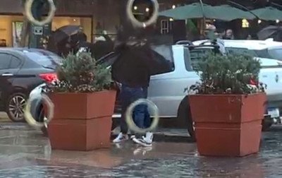Briga em frente a um dos pontos mais movimentados de Gramado viraliza nas redes sociais