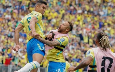 PELA COPA: Brasil decola na cidade da Nasa, mas Houston, nós temos um problema