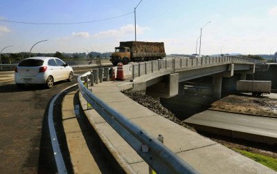 VÍDEO: Liberado em Nova Santa Rita o viaduto de acesso à cidade no km 434 da BR-386