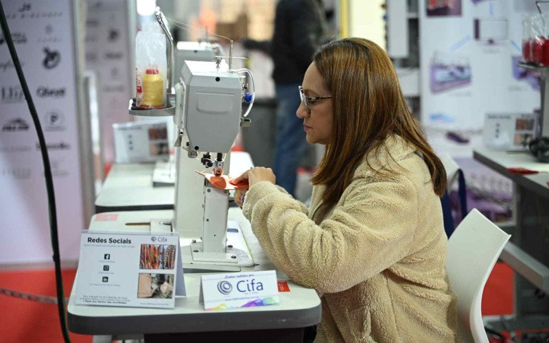 SICC conta com produção de bolsa e porta-celular | abc+