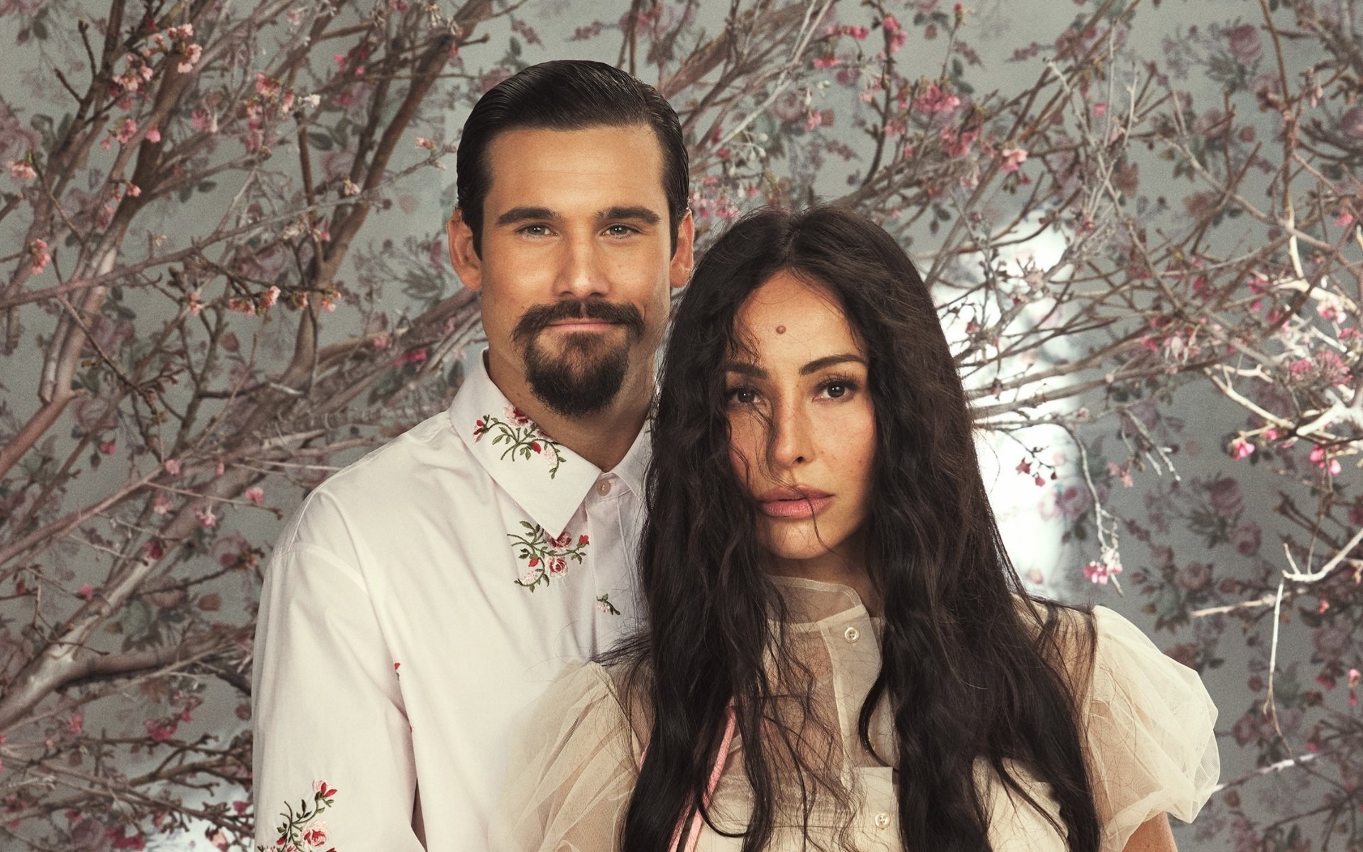 Sabrina Sato e Nicolas Prattes revelam o sexo do beb&ecirc; que esperam: &ldquo;Nosso amor&rdquo;