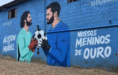Irmãos e goleiros Alisson e Muriel ganham pintura no condomínio onde cresceram em Novo Hamburgo