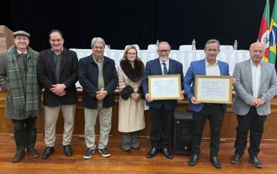 Delegado e desportista são homenageados com título de Cidadão Gramadense; confira
