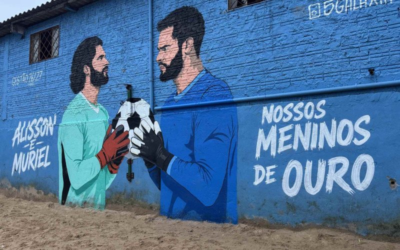 Pintura de Alisson e Muriel no condomínio onde cresceram em Novo Hamburgo