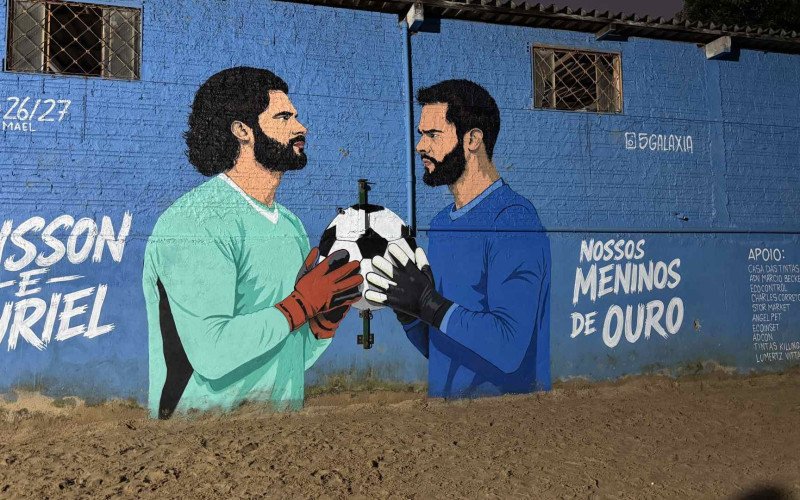 Pintura de Alisson e Muriel no condomínio onde cresceram em Novo Hamburgo