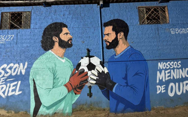 Pintura de Alisson e Muriel no condomínio onde cresceram em Novo Hamburgo