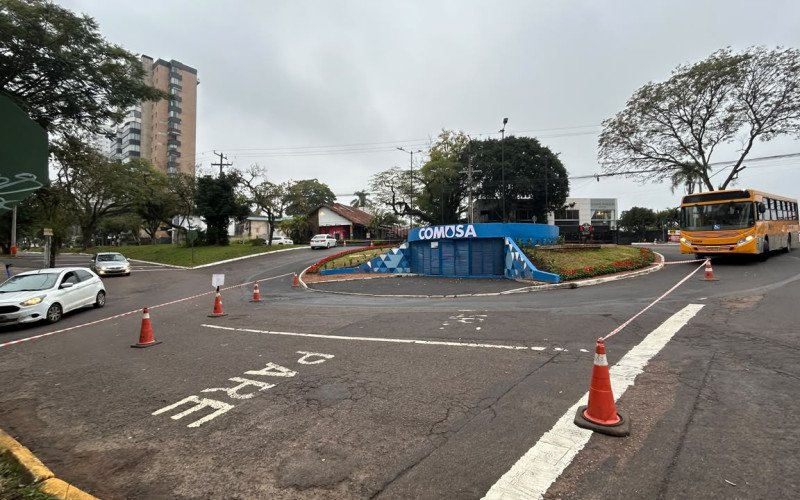 Obras de recapeamento provocam confusão no trânsito em importante cruzamento de Novo Hamburgo