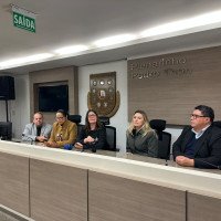 Justiça dá prazo para Prefeitura explicar remuneração de secretária alvo de CPI
