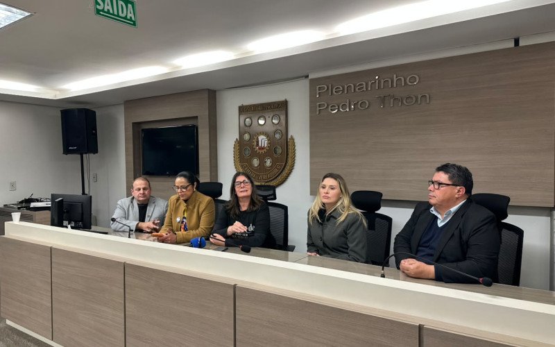 Justiça dá prazo para Prefeitura explicar remuneração de secretária alvo de CPI | abc+