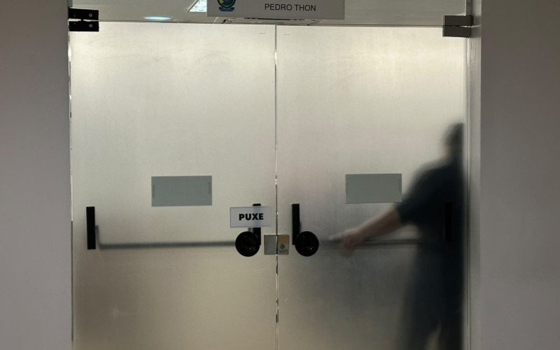 Começa reunião secreta da CPI que vai investigar duplo salário de secretária de Novo Hamburgo | abc+