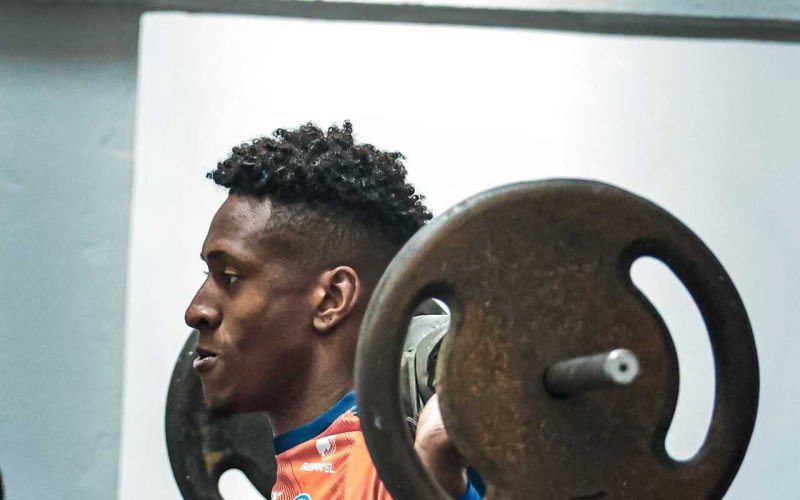 Após a reapresentação do Aimoré, atletas realizaram trabalhos na academia do clube