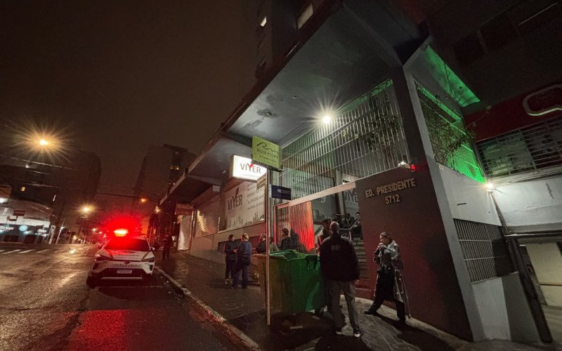 Incêndio destrói apartamento no Centro de Novo Hamburgo na noite de quarta-feira (1º)