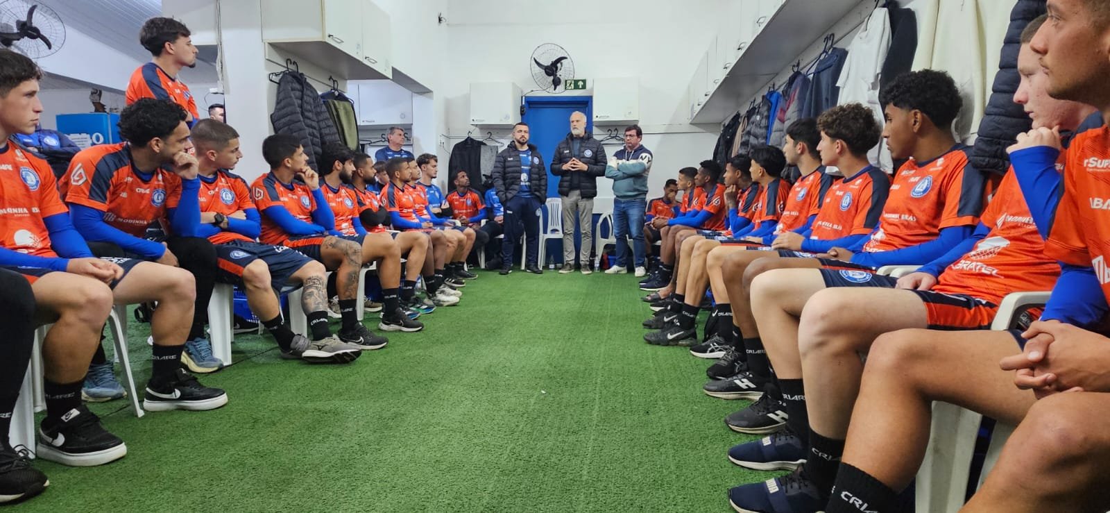 Aimoré apresenta oficialmente elenco e mira retorno à elite do Gauchão