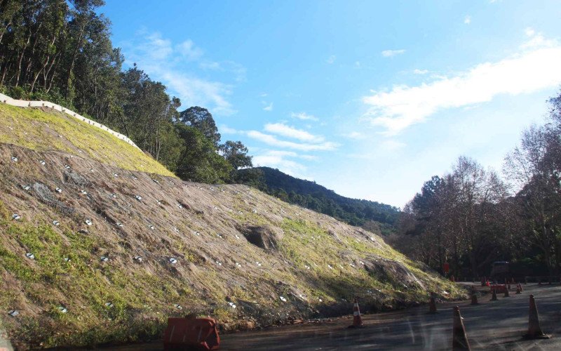 Contenções devem ser realizadas ao longo da BR-116