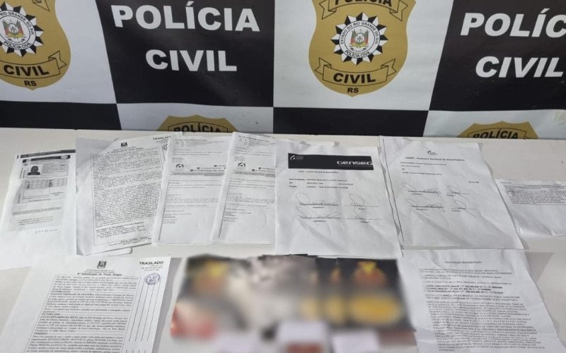Falsificação de documento Portão