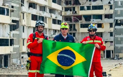 Bombeiros voluntários da região chegam à Venezuela para missão humanitária após terremotos