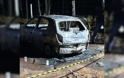 Três corpos carbonizados são encontrados dentro de carro em chamas