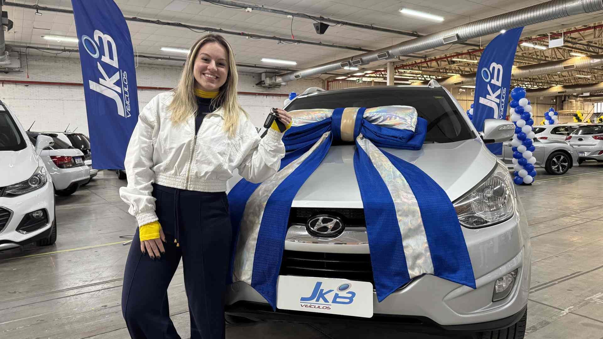 Cabeleireira aproveita Feirão ABC Carros e Motos em Novo Hamburgo e já se prepara para pegar a estrada