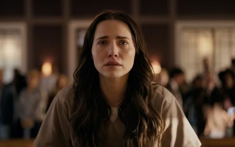 Adriana (Leticia Colin) sai da cadeira e promete vingança na 2ª fase de Quem Ama Cuida | abc+