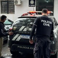 Pai e filho são presos por tentativa de furto de fios e cabos em pleno meio-dia no Centro de São Leopoldo