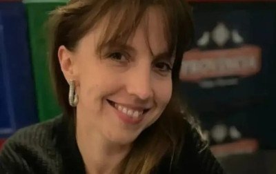 Professora de Português e Literatura da Escola Municipal Rio Grande do Sul, Carolina Oliveira morre aos 36 anos