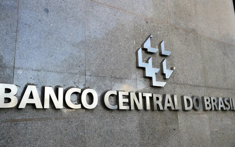 Receita Federal e Banco Central são autorizados a realizar concursos | abc+