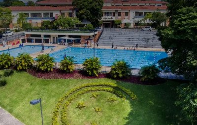 "Comeria no lucro": Alunas são classificadas por categorias sexuais em lista criada por alunos de colégio; polícia investiga