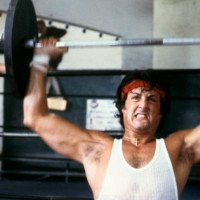 30 filmes no streamings para comemorar 80 anos do Sylvester Stallone; veja onde assistir