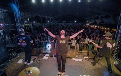 AONDE IR: Shows de rock e apresentação do grupo Menos é Mais estão entre as atrações pela região