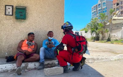 "É um clima de morte": bombeiros da região relatam destruição e esperança em missão na Venezuela