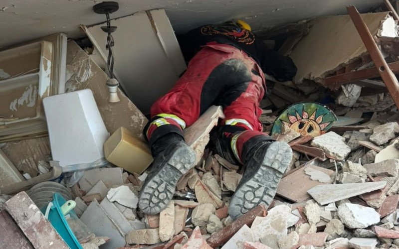  Bombeiros da região relatam destruição e esperança em missão na Venezuela  | abc+