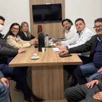 Reunião entre trabalhadores e empresas termina sem acordo e aumenta chance de greve nos ônibus em São Leopoldo