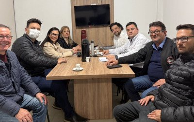 Reunião entre trabalhadores e empresas termina sem acordo e aumenta chance de greve nos ônibus em São Leopoldo