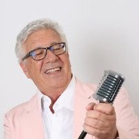 Morre Peppino Di Capri, autor de sucessos como "Champagne", aos 86 anos