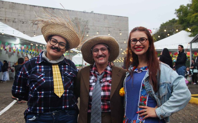 Professoras da rede municipal, Alexsandra Griebler, Janir Nardir e Vitória Wingert,