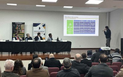 VÍDEO: Deputados criticam burocracia na reconstrução após enchentes no Rio Grande do Sul