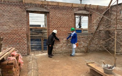 Obra da Casa do Imigrante avança e revela detalhes preservados de quase 240 anos